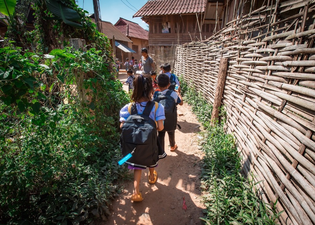 L’Asie du Sud-Est a réalisé des progrès économiques et sociaux considérables, mais la montée du niveau des mers, les inondations et les phénomènes météorologiques extrêmes soulignent la vulnérabilité croissante de la région au changement climatique.